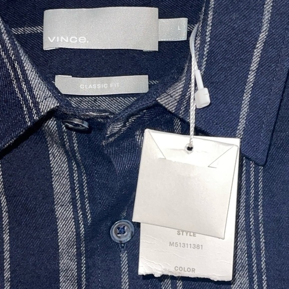 NWT Vince 100% Cotton long sleeve flannel shirt. Size large. Classic fit - Picture 5 of 7